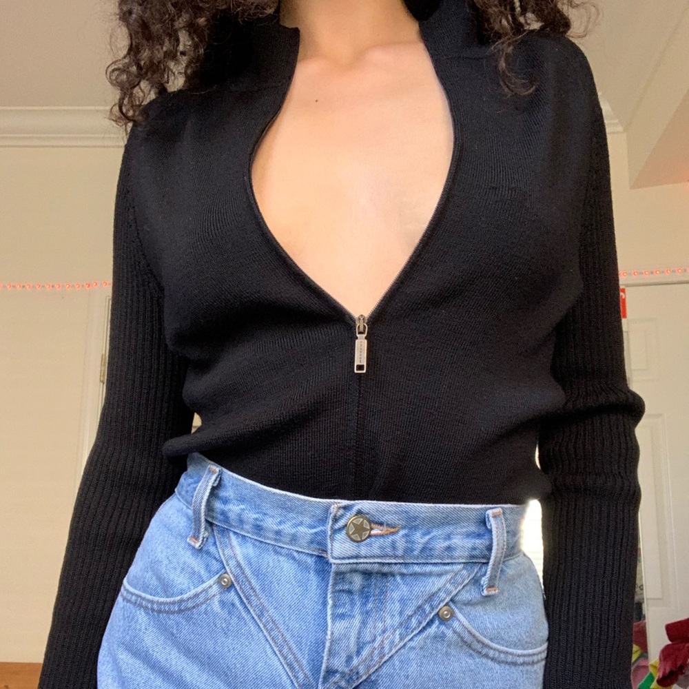 “Weekend” Mara max zip up 100% virgin wool